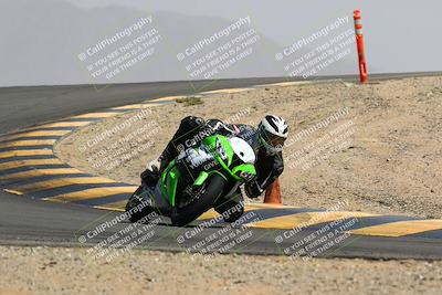 media/Mar-28-2022-Superbike Trackdays (Mon) [[b8603d0f67]]/Open Track Time/Turn 12/